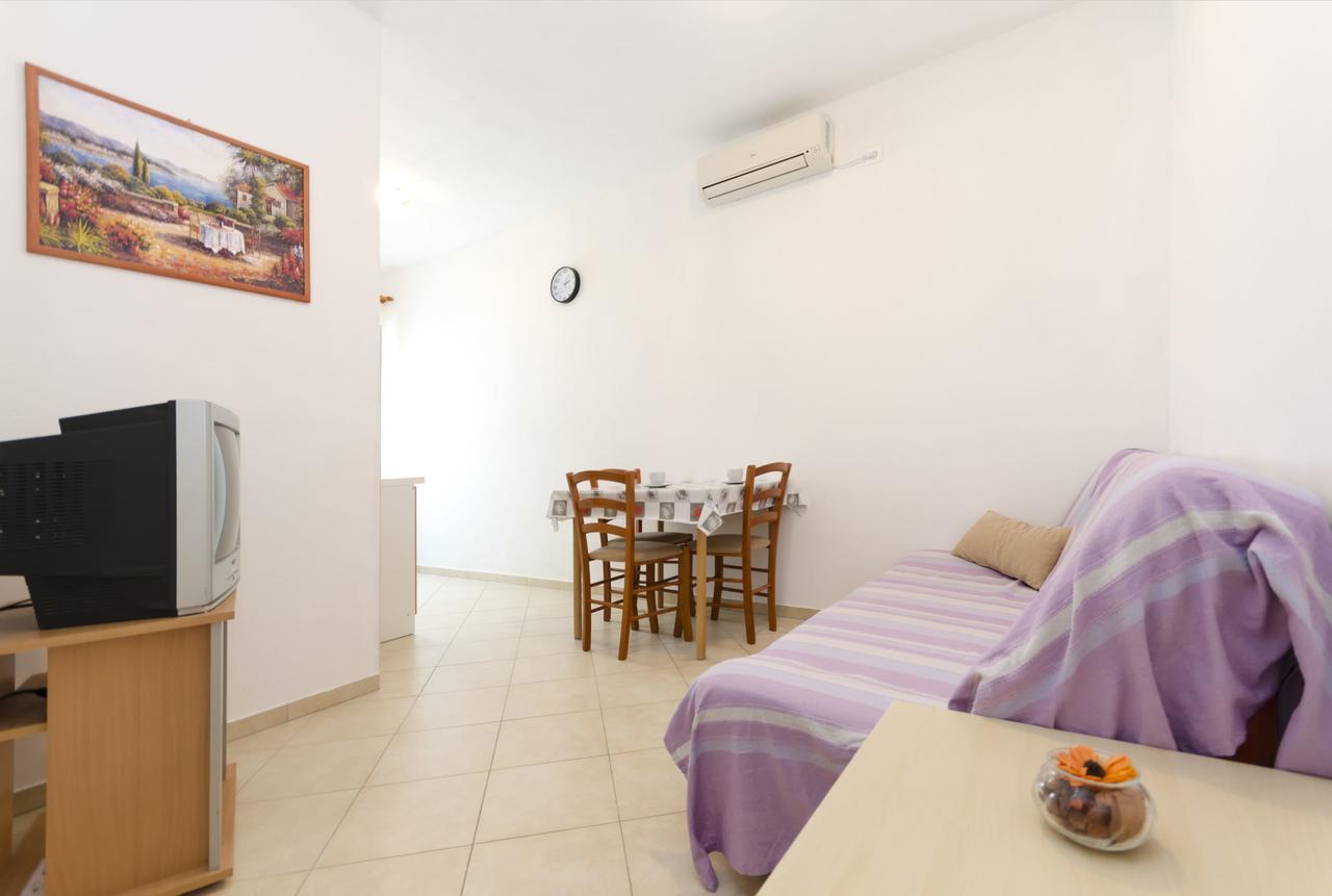 Apartments Anastazija Vodice Exterior photo